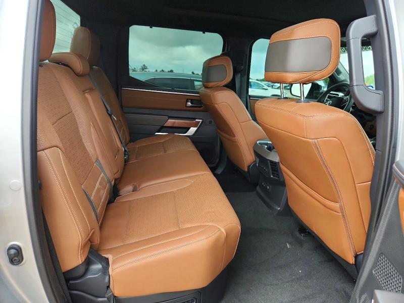 53920576 :رقم المزاد ، 5TFMC5DB8SX091367 vin ، 2025 Toyota Tundra مزاد بيع