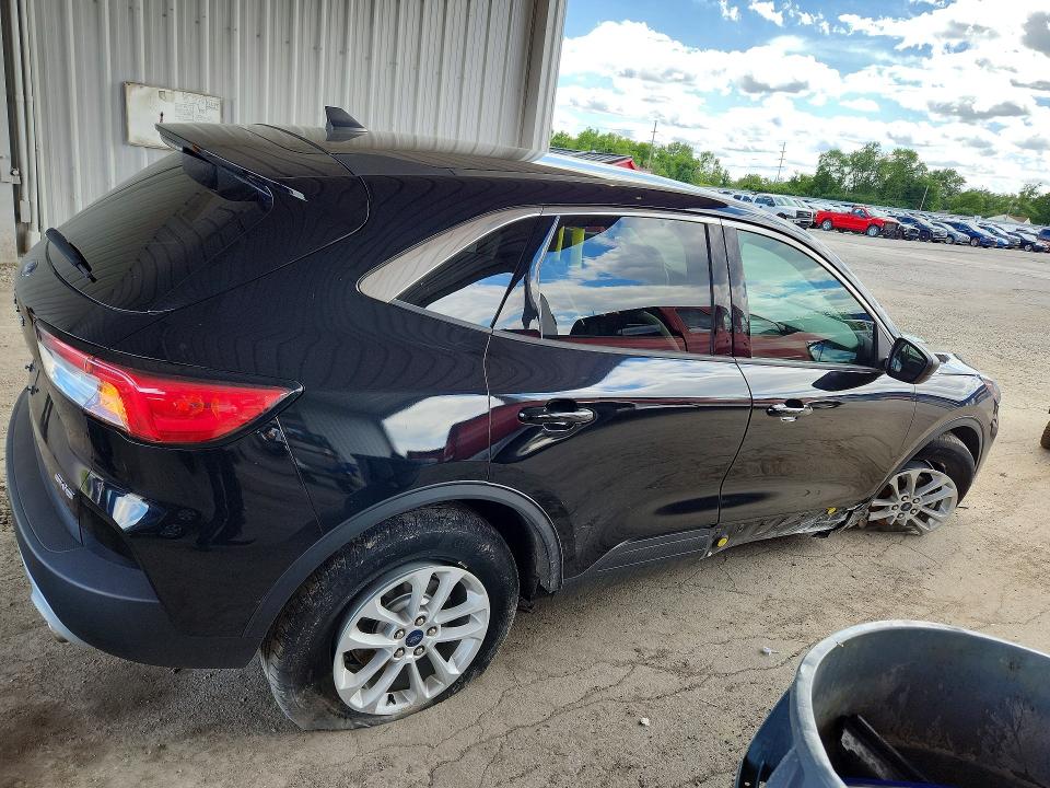 57766036 :رقم المزاد ، 1FMCU9G64NUB32268 vin ، 2022 Ford Escape مزاد بيع