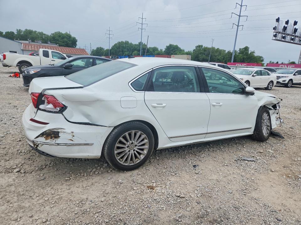 58645636 :رقم المزاد ، 1VWBT7A38GC066478 vin ، 2016 Volkswagen Passat مزاد بيع