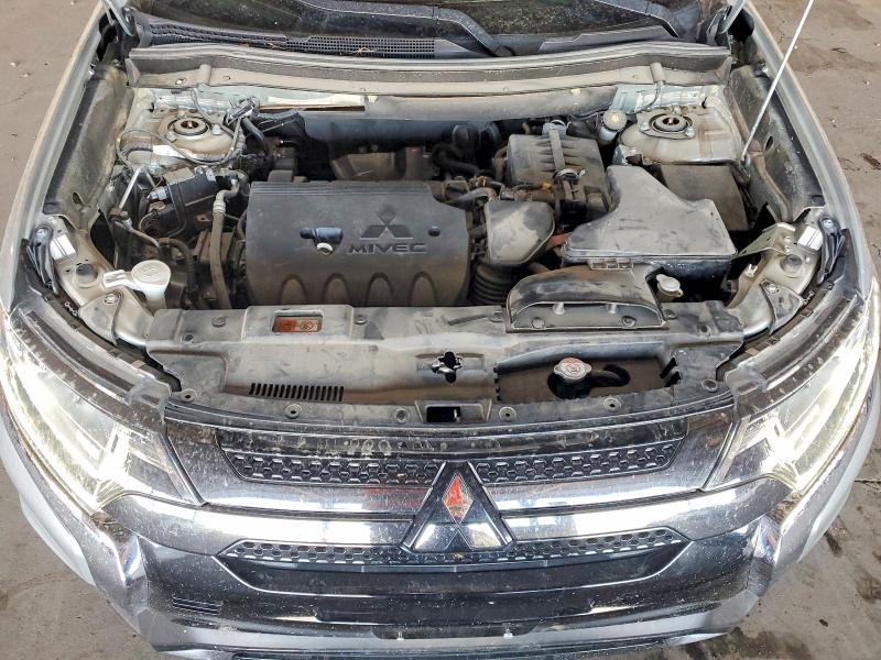 57852836 :رقم المزاد ، JA4AD3A37LZ036331 vin ، 2020 Mitsubishi Outlander مزاد بيع
