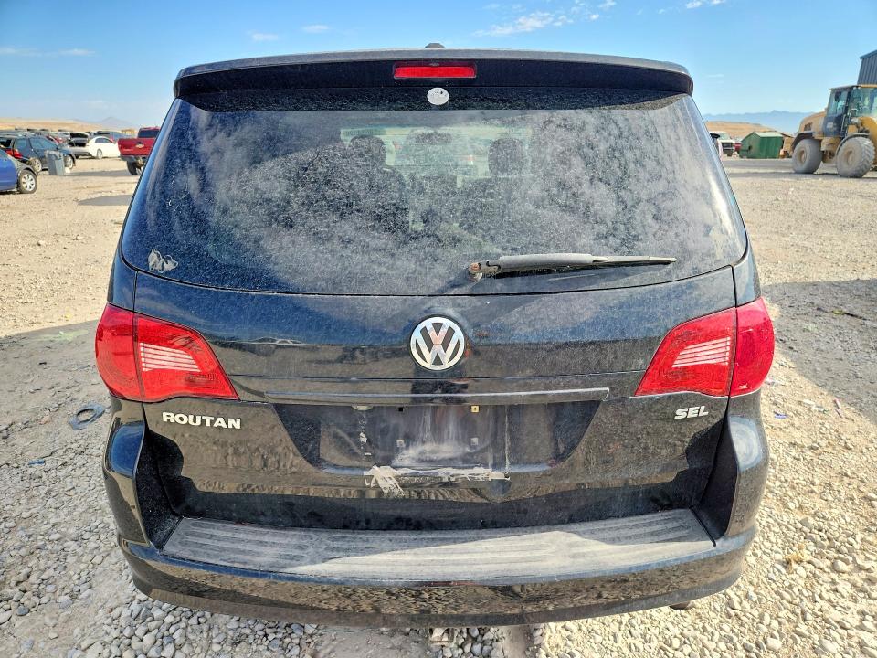 58634996 :رقم المزاد ، 2V4RW5DX2AR184395 vin ، 2010 Volkswagen Routan مزاد بيع