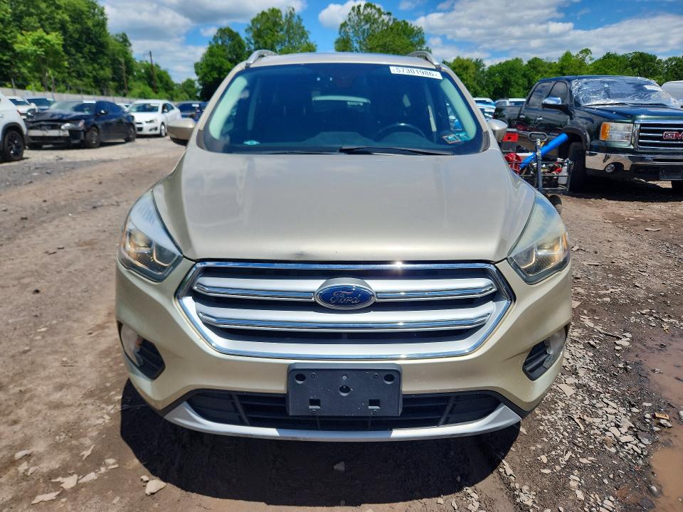 2017 Ford Escape მანქანა იყიდება აუქციონზე, vin: 1FMCU9JD6HUC41133, აუქციონის ნომერი: 57301986