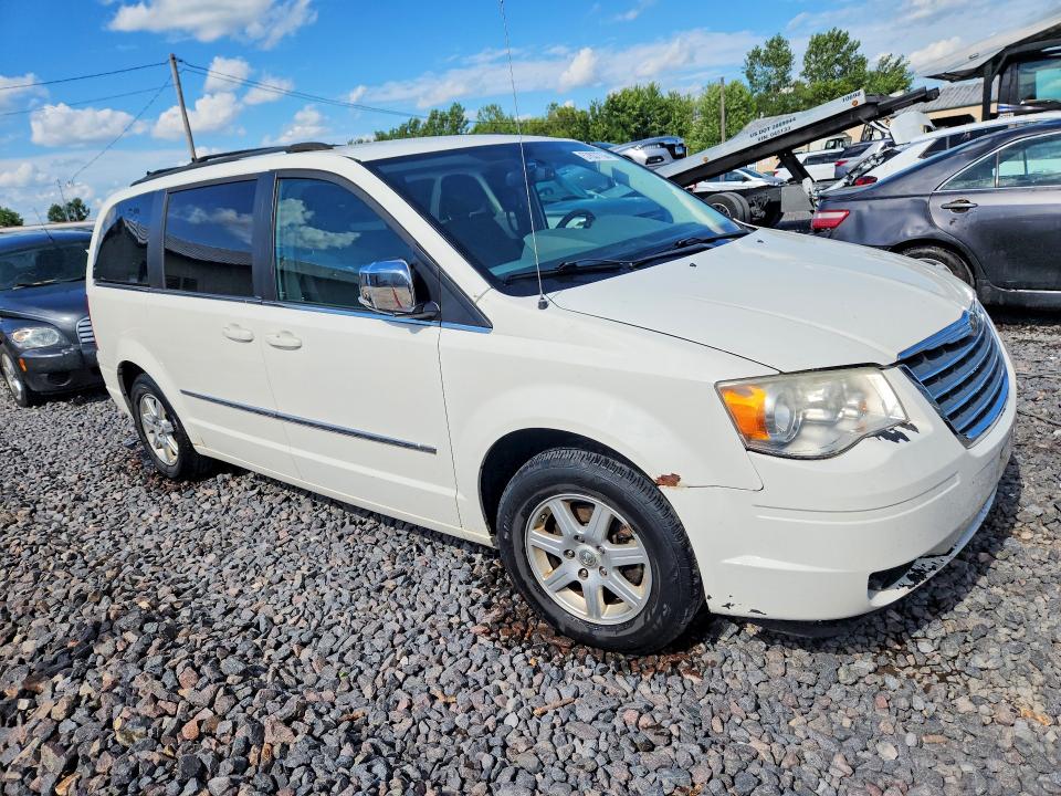 57837736 :رقم المزاد ، 2A4RR5D13AR398271 vin ، 2010 Chrysler Town & Country مزاد بيع