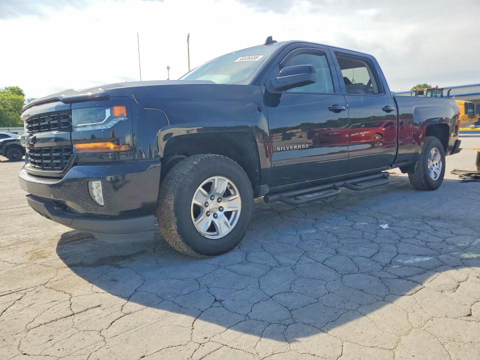 58526536 :رقم المزاد ، 3GCUKRECXHG148618 vin ، 2017 Chevrolet Silverado مزاد بيع