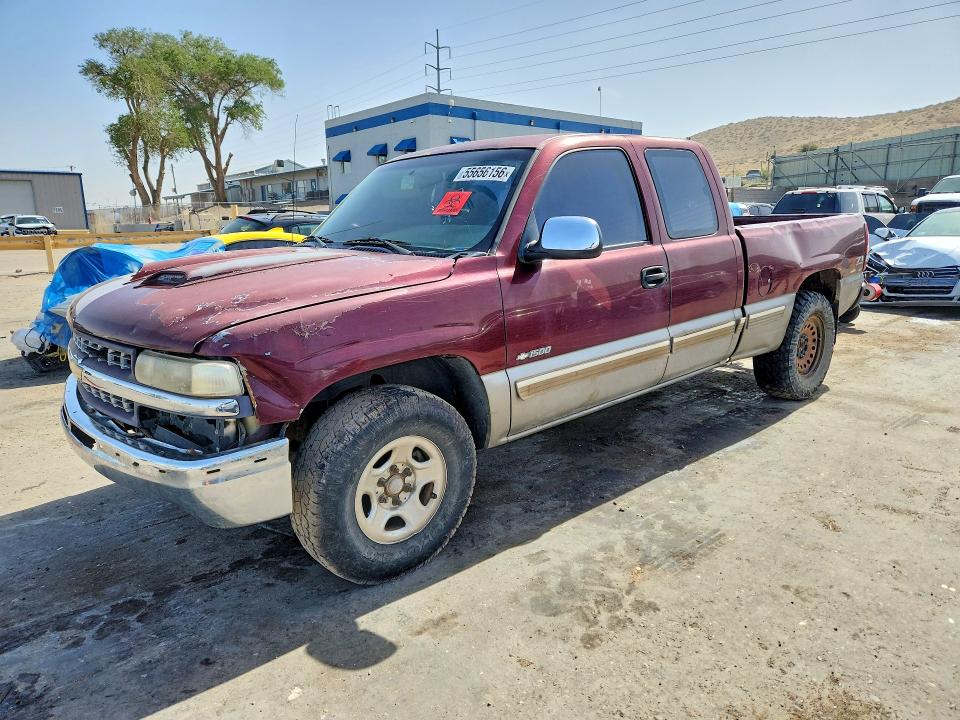 55656156 :رقم المزاد ، 2GCEK19T021285888 vin ، 2002 Chevrolet Silverado مزاد بيع