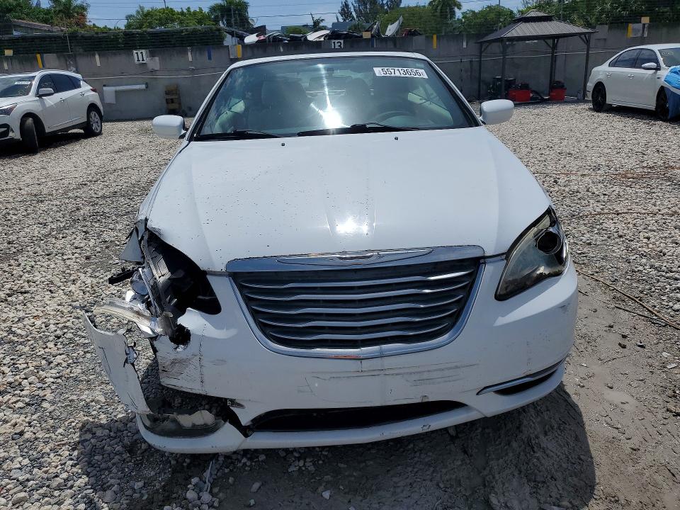 Продаж на аукціоні авто 2013 Chrysler 200, vin: 1C3BCBEB1DN533011, номер лоту: 55713656