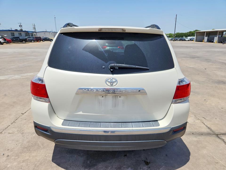 2013 Toyota Highlander მანქანა იყიდება აუქციონზე, vin: 5TDZK3EH3DS095657, აუქციონის ნომერი: 59218036