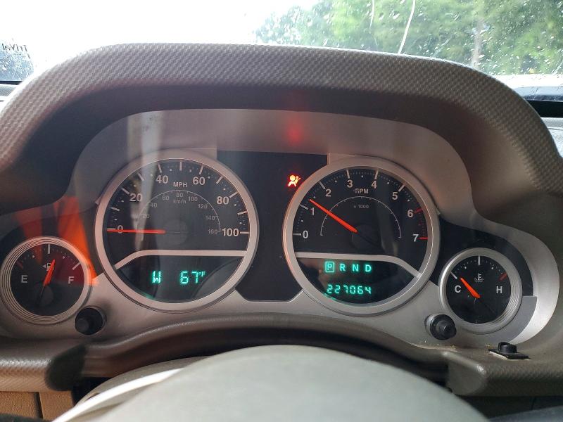 56863006 :رقم المزاد ، 1J4HA6H18AL195498 vin ، 2010 Jeep Wrangler Unlimited مزاد بيع