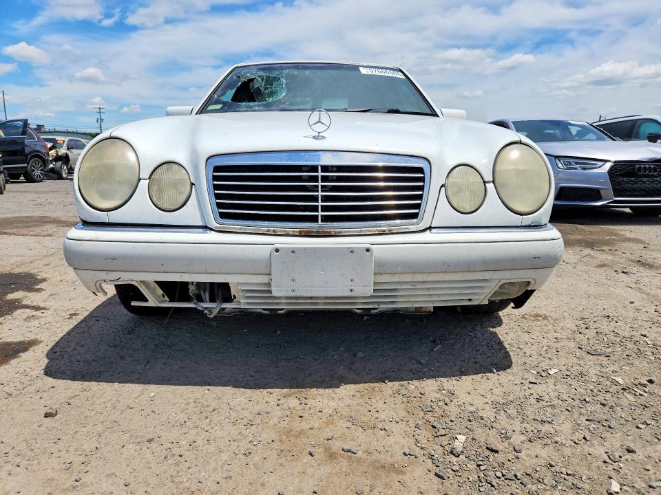57666506 :رقم المزاد ، WDBJF20FXVA309770 vin ، 1997 Mercedes-benz E مزاد بيع