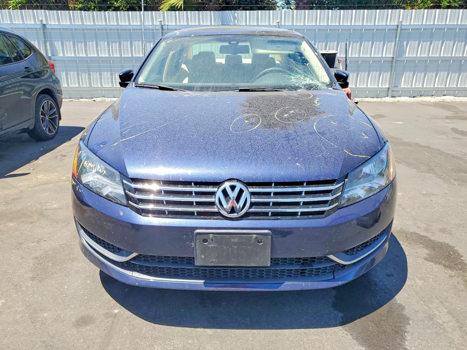58267176 :رقم المزاد ، 1VWBN7A37EC052434 vin ، 2014 Volkswagen Passat مزاد بيع