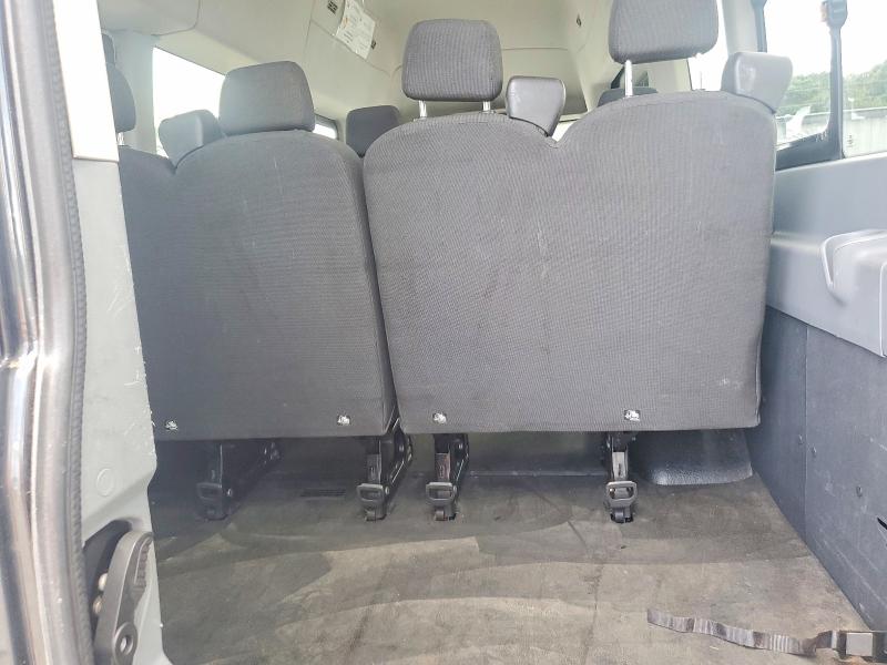 57317876 :رقم المزاد ، 1FBVU4XG2FKA74901 vin ، 2015 Ford Transit مزاد بيع