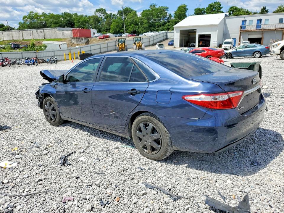 57645726 :رقم المزاد ، 4T1BF1FK8FU873580 vin ، 2015 Toyota Camry مزاد بيع