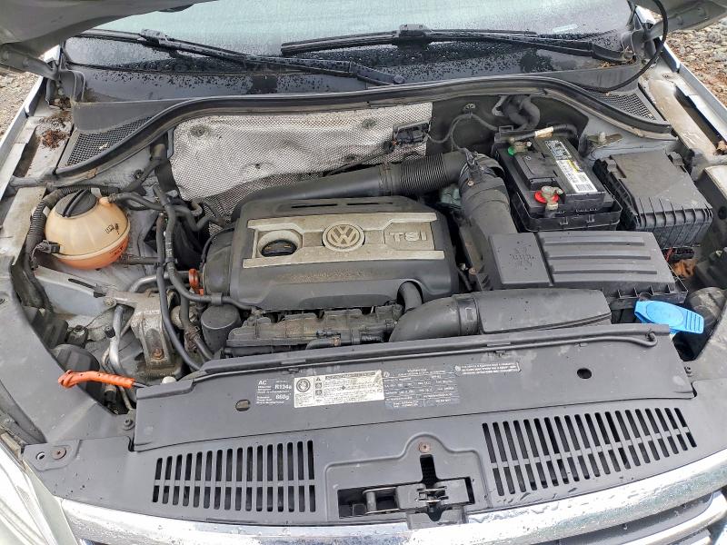 58114076 :رقم المزاد ، WVGBV7AX9AW516379 vin ، 2010 Volkswagen Tiguan مزاد بيع
