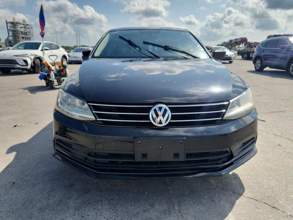 58795016 :رقم المزاد ، 3VW2B7AJ1HM227156 vin ، 2017 Volkswagen Jetta مزاد بيع