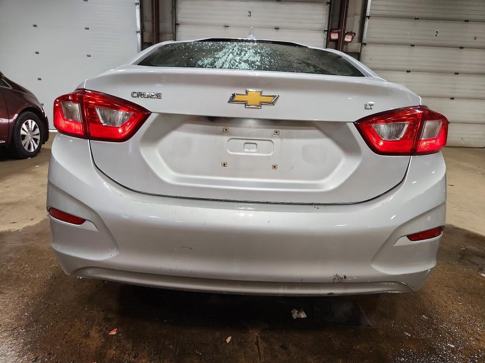 54418886 :رقم المزاد ، 1G1BE5SM8K7141912 vin ، 2019 Chevrolet Cruze مزاد بيع