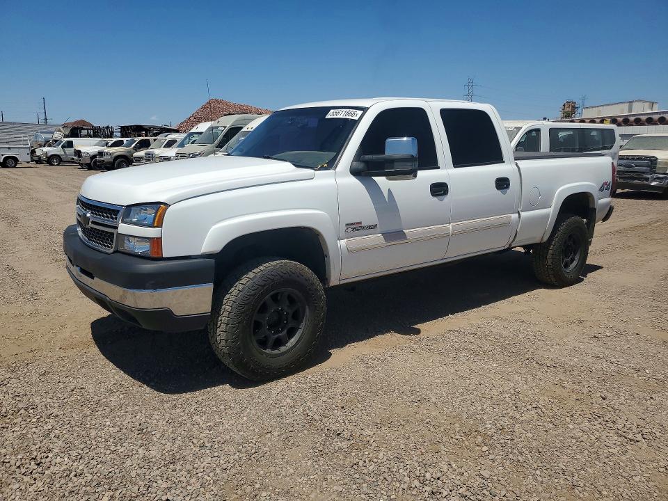 55611666 :رقم المزاد ، 1GCHK23225F810014 vin ، 2005 Chevrolet Silverado مزاد بيع
