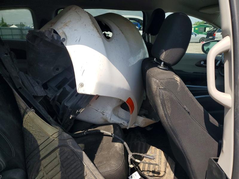 56778656 :رقم المزاد ، 2C4RC1CG9PR520789 vin ، 2023 Chrysler Voyager مزاد بيع