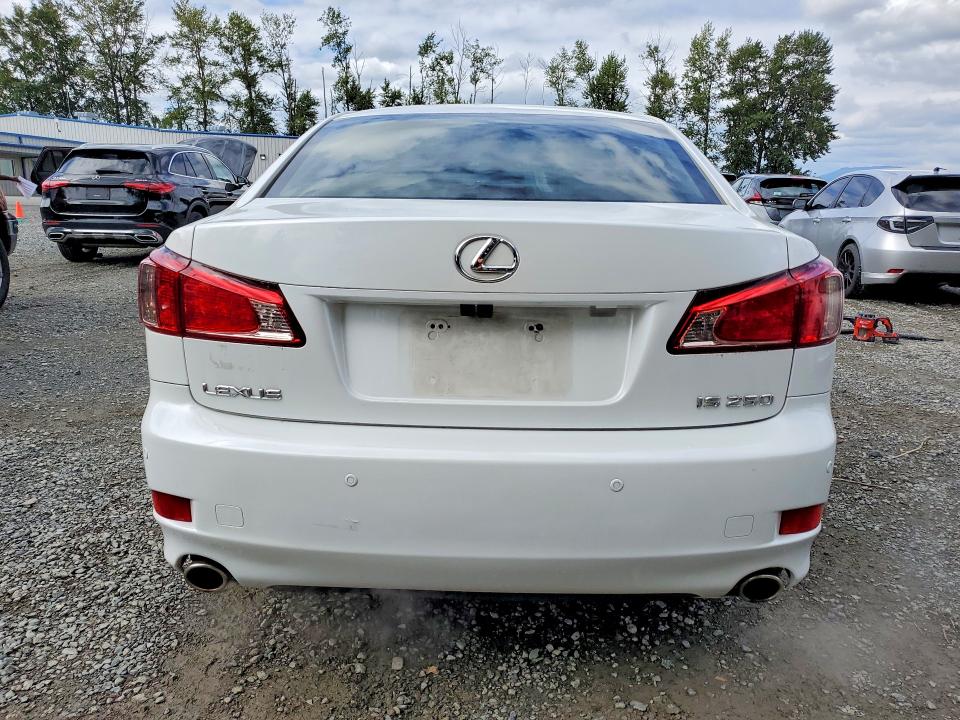 56368246 :رقم المزاد ، JTHBF5C25B5133701 vin ، 2011 Lexus Is مزاد بيع