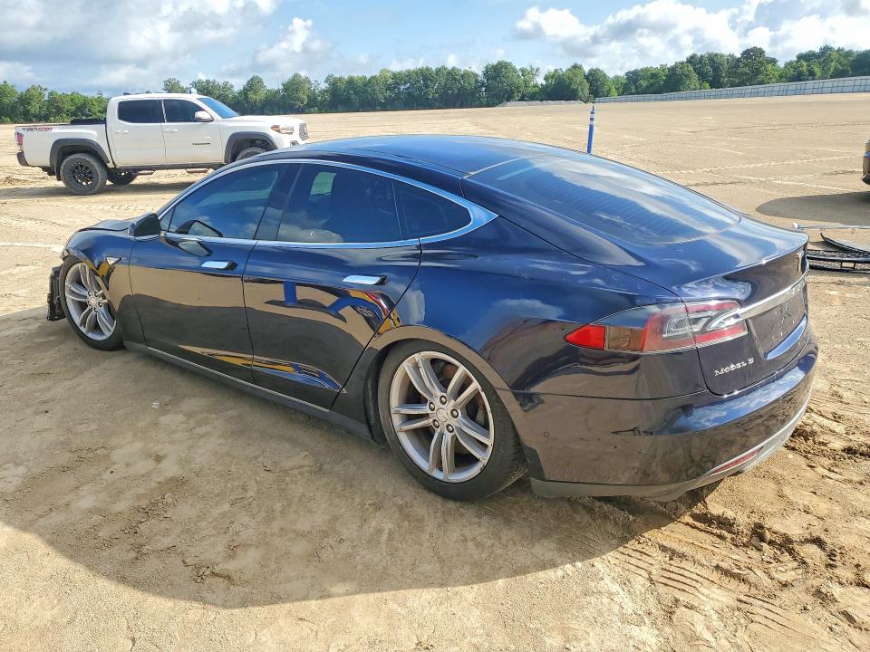 Продажа на аукционе авто 2015 Tesla Model S, vin: 5YJSA1S28FF085125, номер лота: 56652366