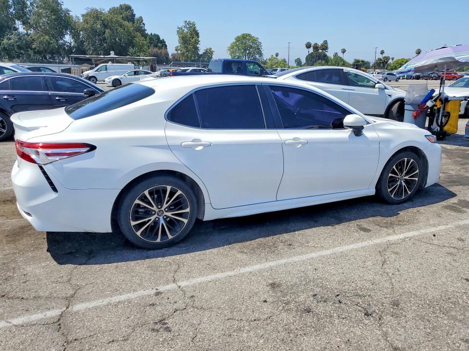 Продажа на аукционе авто 2020 Toyota Camry, vin: 4T1G11AK3LU911305, номер лота: 56304636