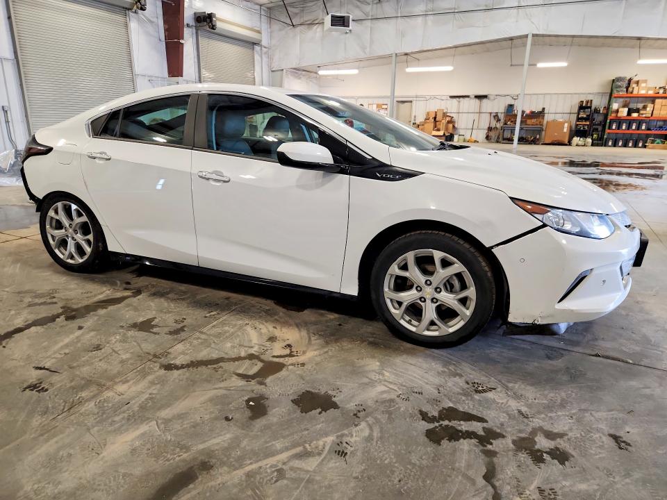 58464826 :رقم المزاد ، 1G1RB6S58JU142001 vin ، 2018 Chevrolet Volt مزاد بيع