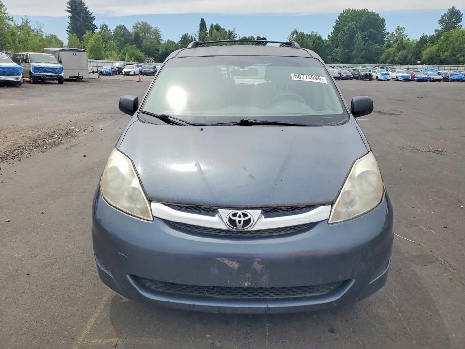 Продажа на аукционе авто 2010 Toyota Sienna, vin: 5TDKK4CC9AS305950, номер лота: 58778596