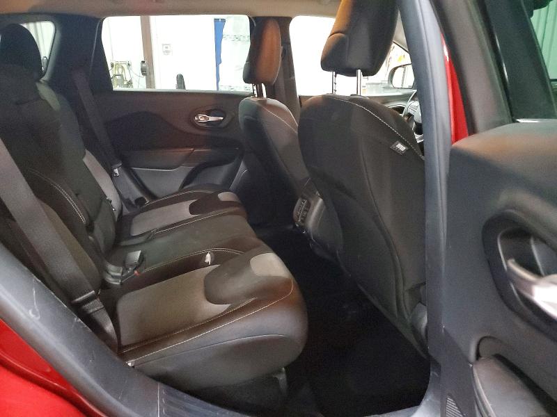 56580786 :رقم المزاد ، 1C4PJMCS8EW242877 vin ، 2014 Jeep Cherokee مزاد بيع