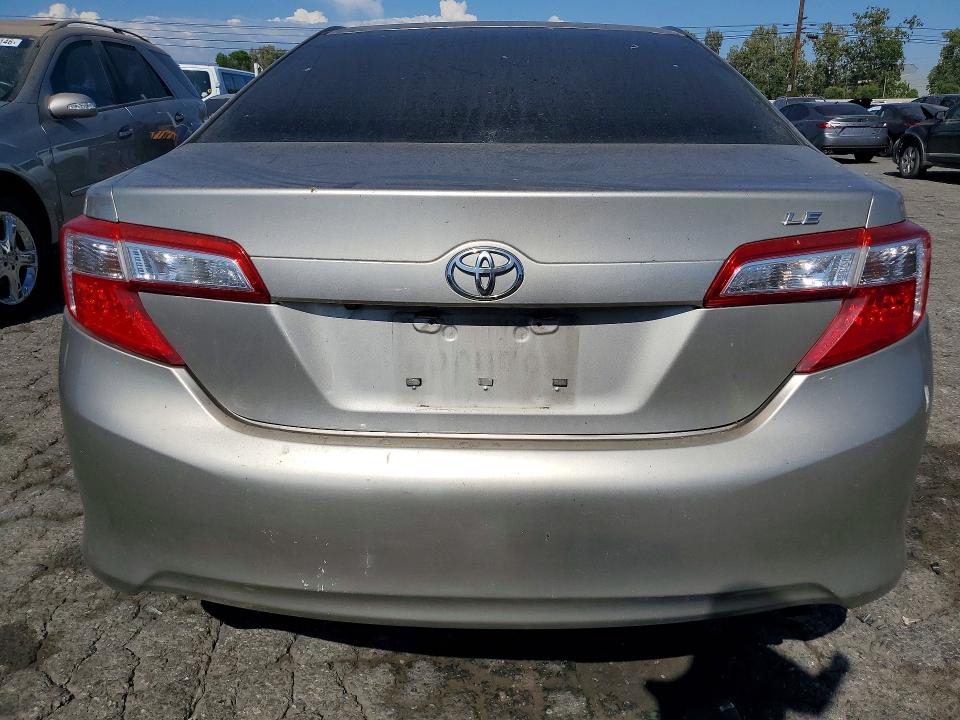 57755516 :رقم المزاد ، 4T4BF1FK1ER425427 vin ، 2014 Toyota Camry مزاد بيع
