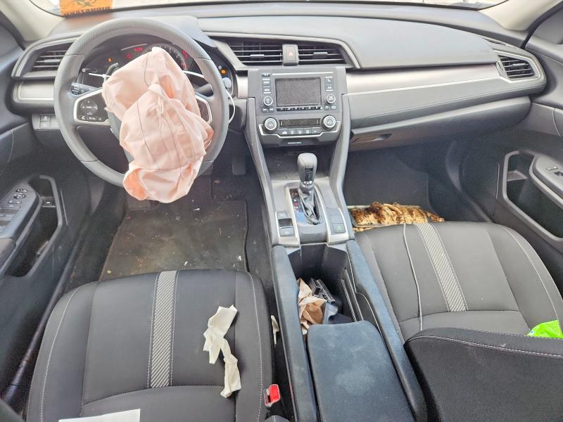 55881816 :رقم المزاد ، 19XFC2F50JE020516 vin ، 2018 Honda Civic مزاد بيع