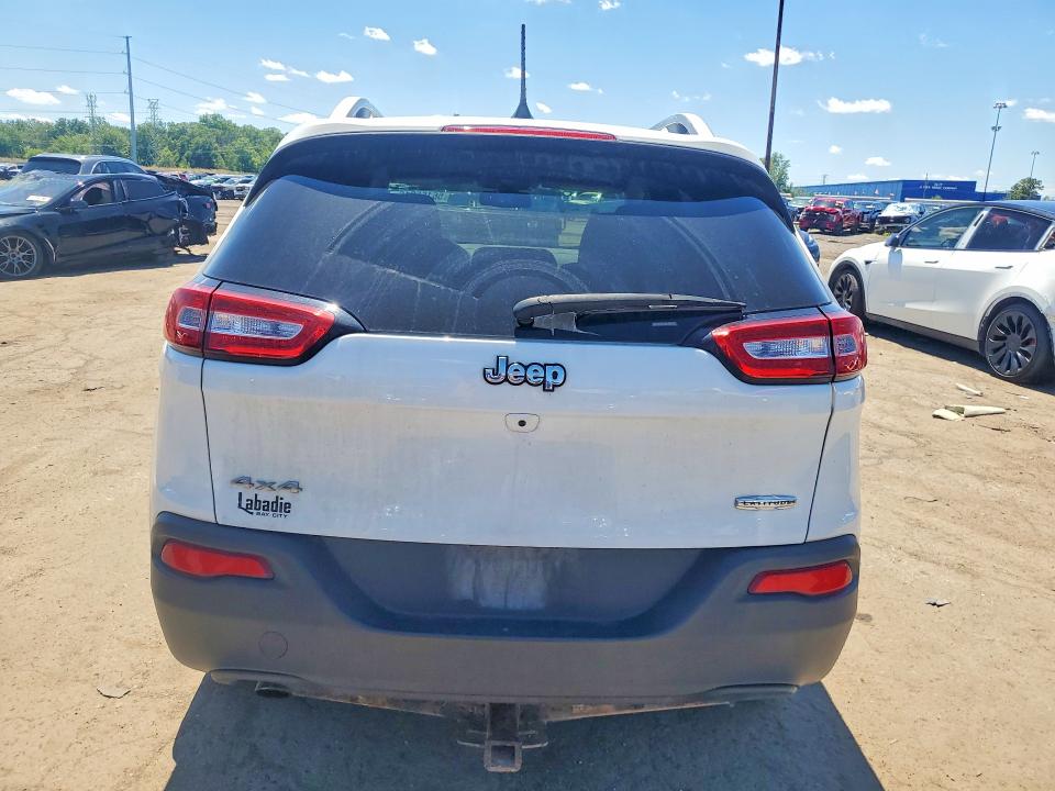 2017 Jeep Cherokee მანქანა იყიდება აუქციონზე, vin: 1C4PJMCB7HW602662, აუქციონის ნომერი: 56165016