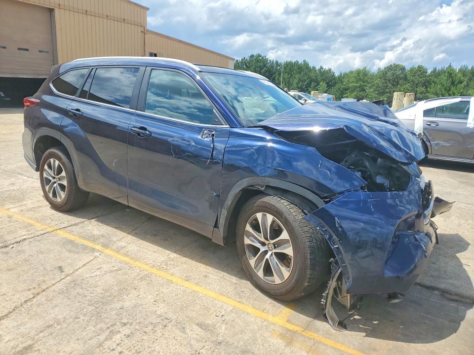 Продаж на аукціоні авто 2023 Toyota Highlander, vin: 5TDKDRAH8PS014788, номер лоту: 58534596