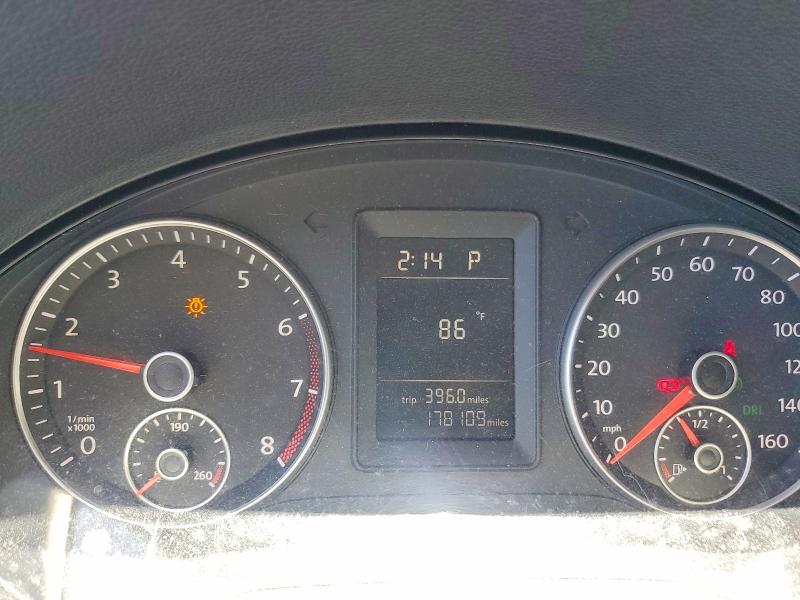 58290976 :رقم المزاد ، 3VWJZ7AJ2AM008672 vin ، 2010 Volkswagen Jetta مزاد بيع