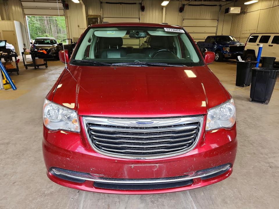 57736856 :رقم المزاد ، 2C4RC1BG5FR662881 vin ، 2015 Chrysler Town & Country مزاد بيع