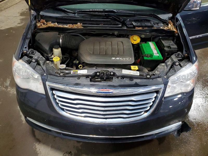 2014 Chrysler Town & Country მანქანა იყიდება აუქციონზე, vin: 2C4RC1CG0ER332742, აუქციონის ნომერი: 57687136