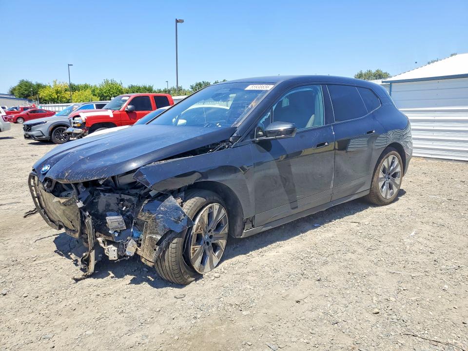 55938656 :رقم المزاد ، WB523CF04SCT67960 vin ، 2025 Bmw Ix مزاد بيع