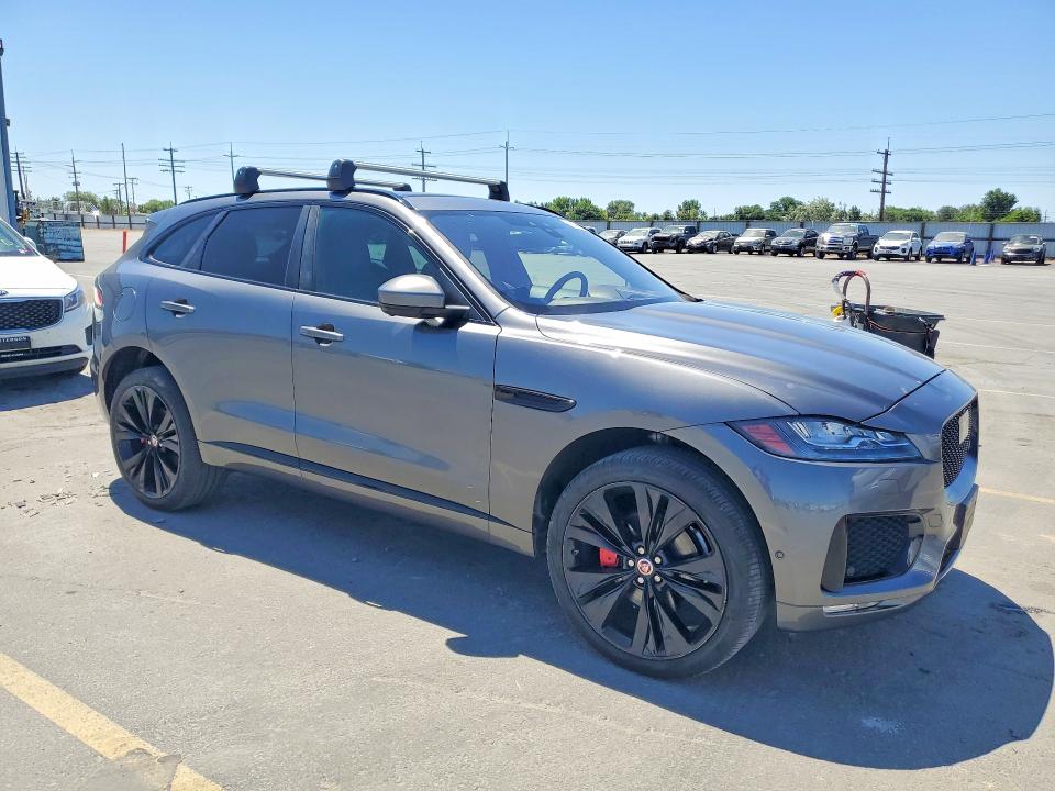 Продажа на аукционе авто 2017 Jaguar F-pace, vin: SADCM2BV2HA885852, номер лота: 56441616