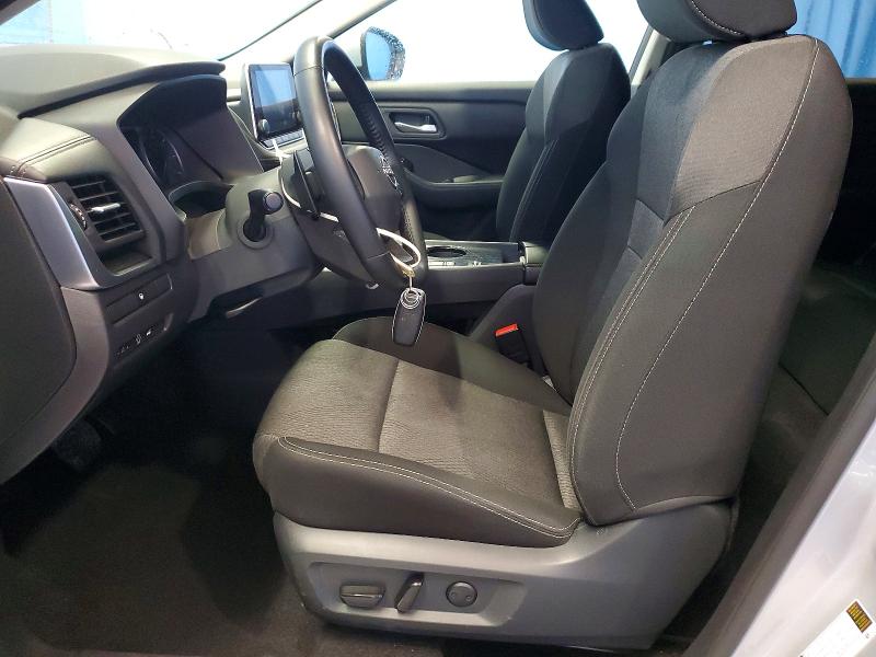 56692766 :رقم المزاد ، 5N1BT3BA8SC807967 vin ، 2025 Nissan Rogue مزاد بيع