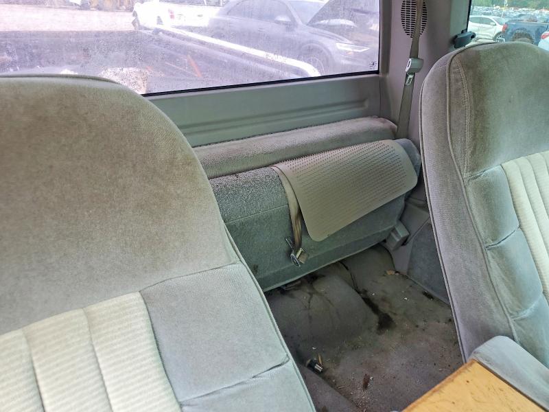 56101546 :رقم المزاد ، 2GBEC19KXR1296853 vin ، 1994 Chevrolet Gmt-400 مزاد بيع