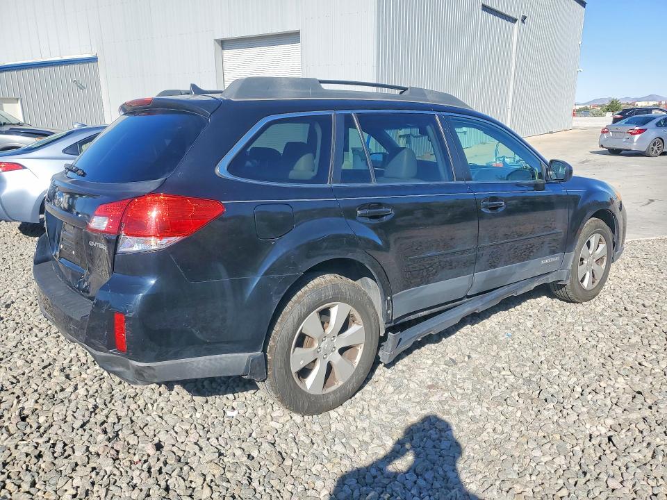 57244976 :رقم المزاد ، 4S4BRCKC1B3399523 vin ، 2011 Subaru Outback مزاد بيع