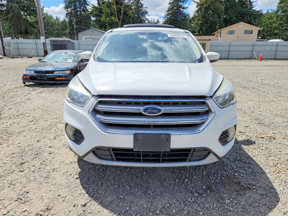 Продажа на аукционе авто 2017 Ford Escape, vin: 1FMCU0G99HUB04735, номер лота: 55803296