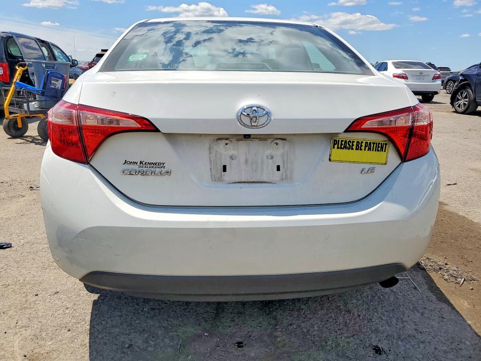 Продажа на аукционе авто 2018 Toyota Corolla, vin: 5YFBURHE0JP821186, номер лота: 55184146