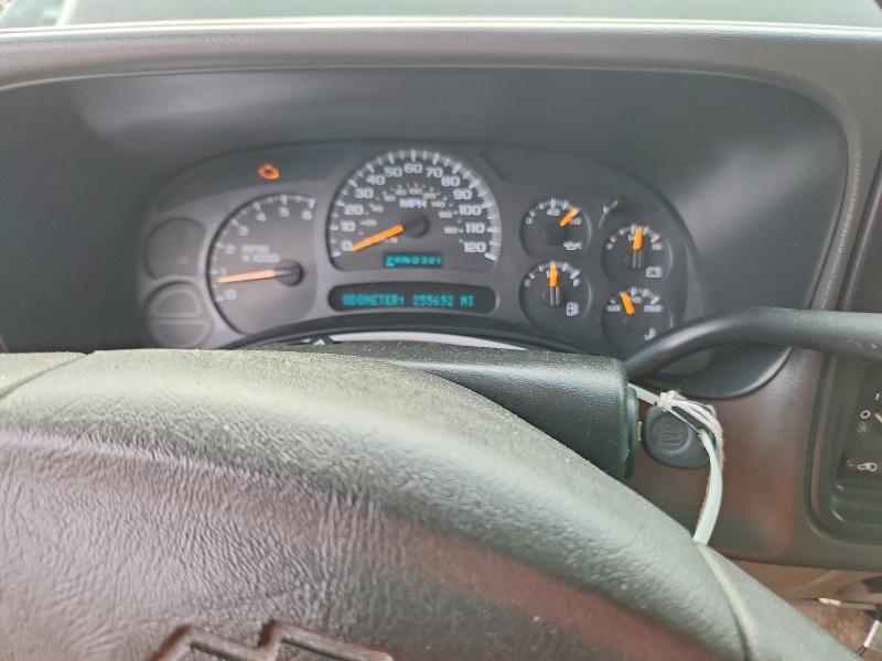 2003 Chevrolet Tahoe მანქანა იყიდება აუქციონზე, vin: 1GNEC13V83R105712, აუქციონის ნომერი: 55570386