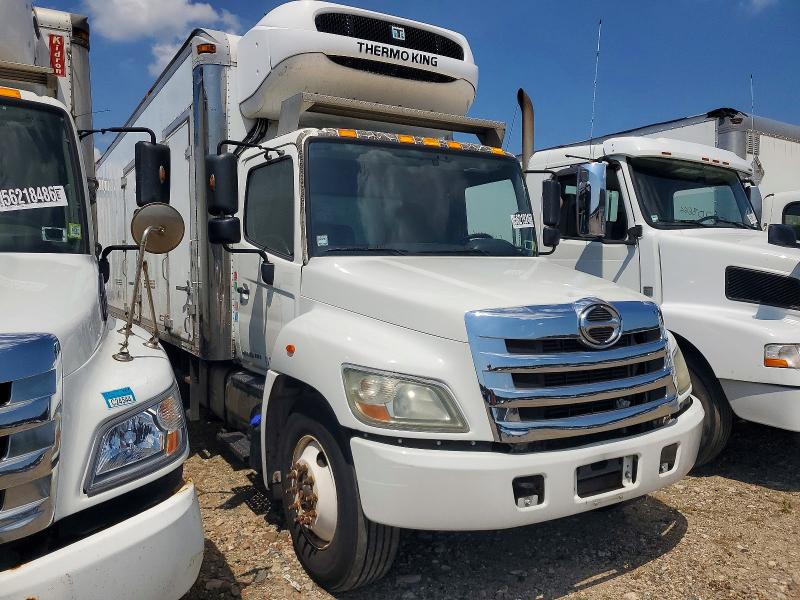 56219246 :رقم المزاد ، 5PVNV8JT5B4S52062 vin ، 2011 Hino 338 مزاد بيع