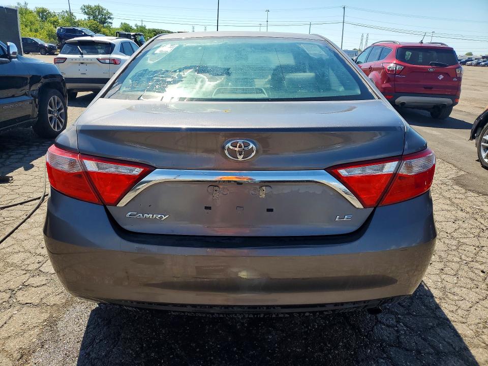 58541546 :رقم المزاد ، 4T1BF1FK1HU662644 vin ، 2017 Toyota Camry مزاد بيع