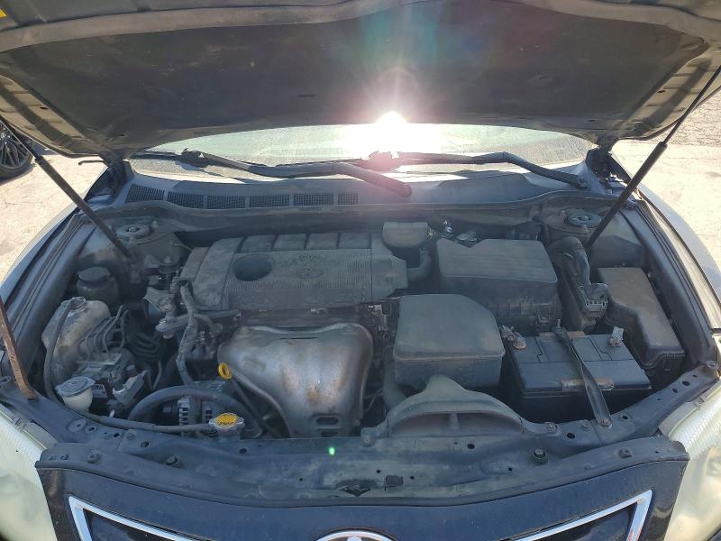 55632276 :رقم المزاد ، 4T4BF3EK4BR118617 vin ، 2011 Toyota Camry مزاد بيع