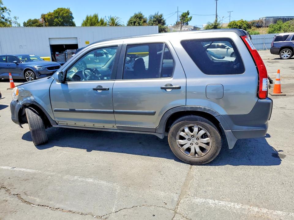 Продажа на аукционе авто 2005 Honda Cr-v, vin: JHLRD78895C060625, номер лота: 56192146