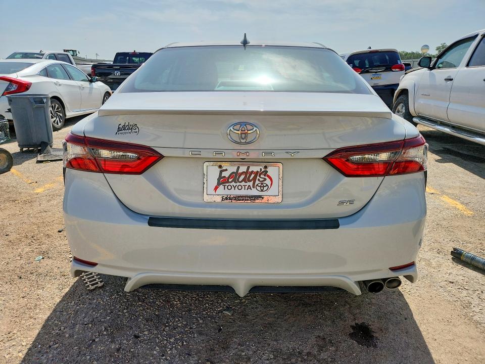 Продажа на аукционе авто 2022 Toyota Camry, vin: 4T1T11AK8NU014580, номер лота: 97683155