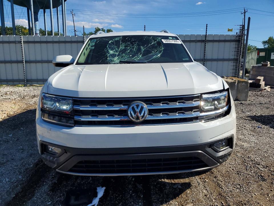 58057986 :رقم المزاد ، 1V2LR2CA7JC586651 vin ، 2018 Volkswagen Atlas مزاد بيع