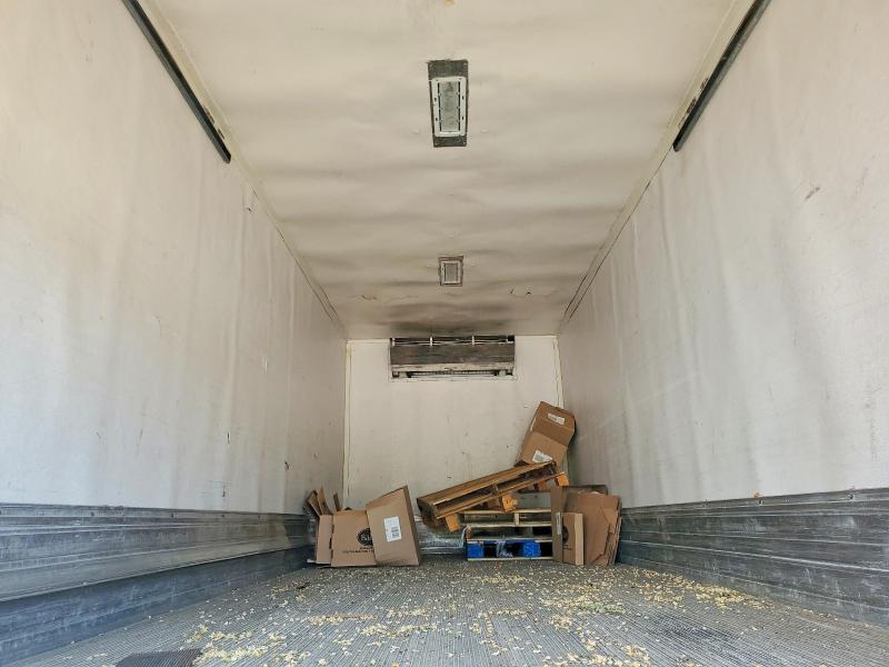 56218486 :رقم المزاد ، 5PVNJ8JR3G4S51211 vin ، 2016 Hino 268a مزاد بيع