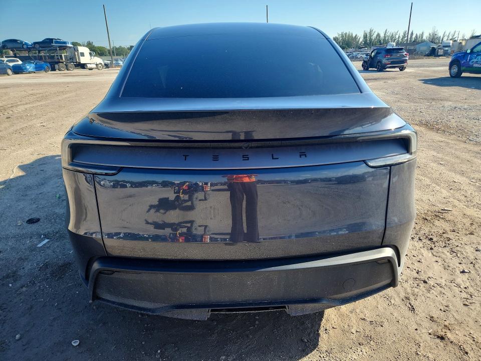 58201226 :رقم المزاد ، 7SAYGDED8TA417762 vin ، 2026 Tesla Model Y مزاد بيع